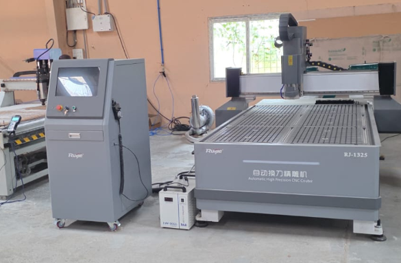 Acrylic fabrication machine 2